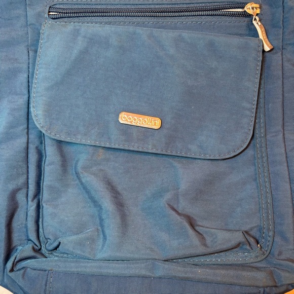 Baggallini Pocket Town Nylon Crossbody Women’s Bag Travel Blue Purse Adjustable - Picture 2 of 6